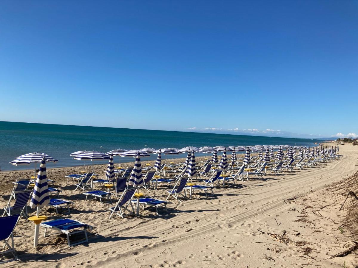 Riva Dei Greci Camping Village Метапонто Екстер'єр фото